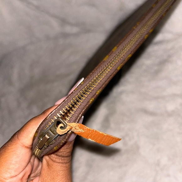 SOLD Louis Vuitton Vintage Portfolio Case - Picture 4 of 16